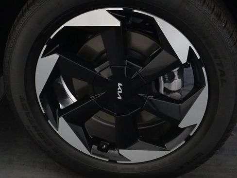 Certified 2026 Kia Sorento EX FWD image 13