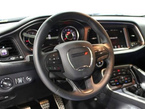 Used 2015 Dodge Challenger R/T Scat Pack RWD image 2