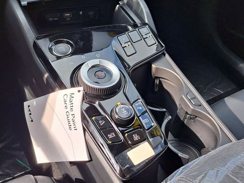 New 2025 Kia Sportage X-Line image 11