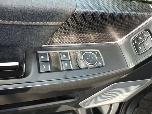 Used 2023 Ford F150 Raptor w/ Raptor Carbon Fiber Package AWD/4WD image 16