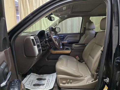 Used 2018 Chevrolet Silverado 1500 LTZ w/ High Desert Package AWD/4WD image 14