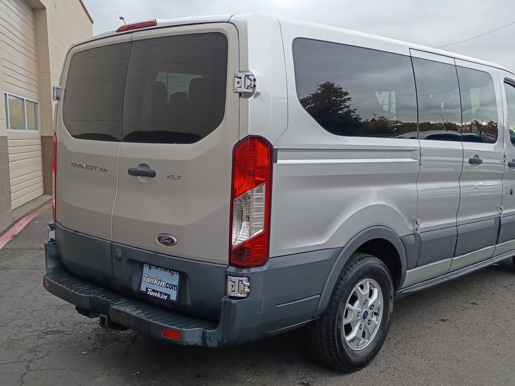 Used 2015 Ford Transit 150 XLT RWD image 5