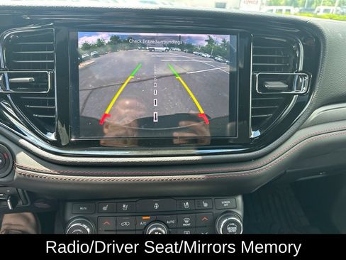 Used 2025 Dodge Durango R/T AWD/4WD image 8