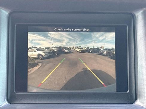 Used 2019 Dodge Charger SXT image 15