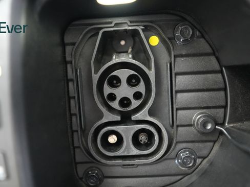 Used 2023 Hyundai Ioniq 6 Limited RWD image 10