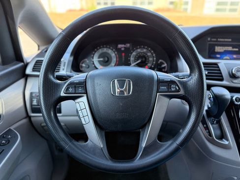 Used 2016 Honda Odyssey SE image 24