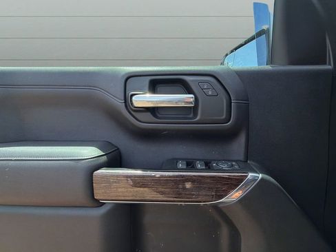 Used 2019 GMC Sierra 1500 SLE w/ SLE Value Package AWD/4WD image 21