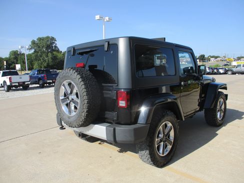 Used 2014 Jeep Wrangler Sahara w/ Connectivity Group AWD/4WD image 4