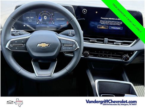 New 2026 Chevrolet Equinox LT w/ Safety and Technology Package FWD image 11