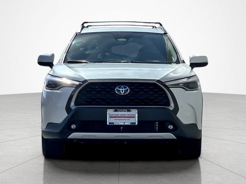 Certified 2023 Toyota Corolla Cross XLE w/ Convenience Package FWD image 8