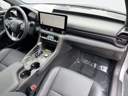 Used 2026 Lexus IS 350 F Sport w/ Accessory Package Z1 RWD image 33