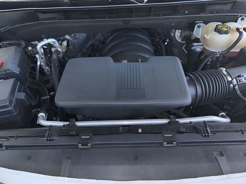 Used 2023 GMC Yukon XL Denali AWD/4WD image 31