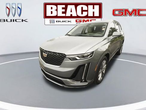 Used 2024 Cadillac XT6 Premium Luxury w/ Technology Package FWD image 7