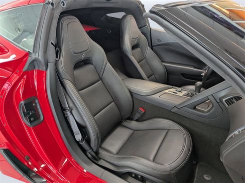 Used 2015 Chevrolet Corvette Z06 w/ 3LZ Preferred Equipment Group image 14