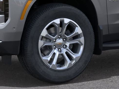 New 2026 Chevrolet Suburban LT w/ Comfort Package image 9