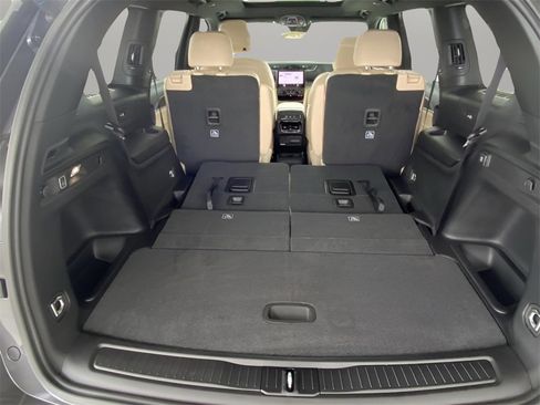 New 2025 Jeep Grand Cherokee L Limited image 26