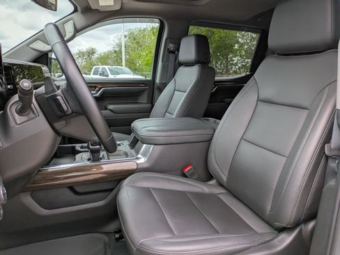 Used 2024 Chevrolet Silverado 1500 LT Trail Boss w/ LT Trail Boss Premium Package image 12