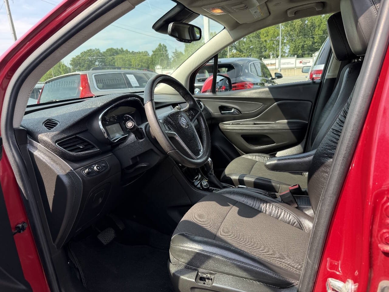 Used 2017 Buick Encore Sport Touring AWD/4WD image 7