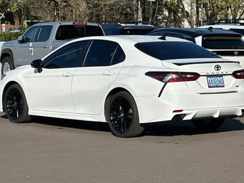 Used 2023 Toyota Camry SE w/ Convenience Package image 6