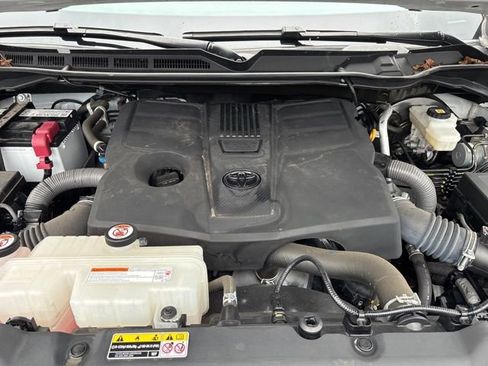 Used 2023 Toyota Tundra SR5 w/ SR5 Premium Package image 33