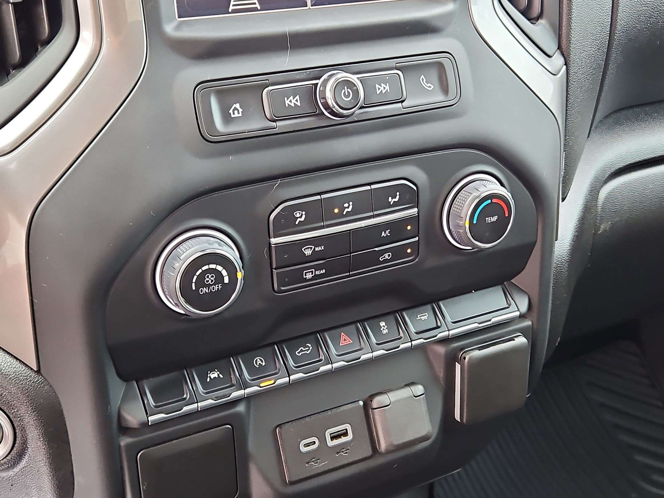 Used 2024 Chevrolet Silverado 1500 Custom RWD image 21