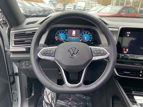 New 2026 Volkswagen Atlas Cross Sport SE image 27