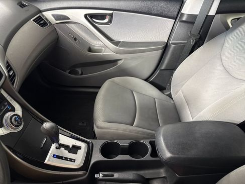 Used 2012 Hyundai Elantra GLS w/ Preferred Pkg 3 FWD image 18