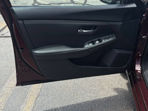 Used 2025 Nissan Sentra SV FWD image 18