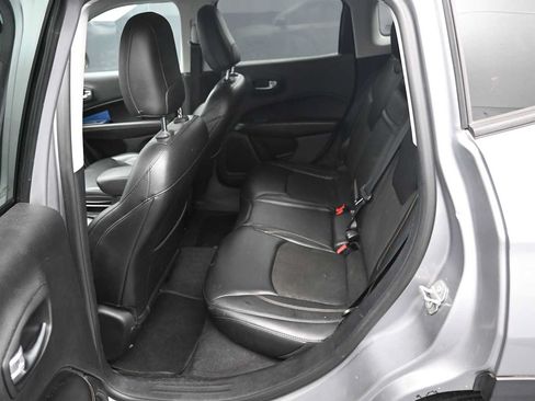 Used 2018 Jeep Compass Latitude w/ Popular Equipment Group AWD/4WD image 28
