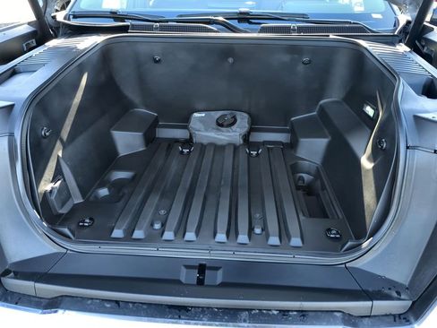 New 2024 GMC Sierra EV Denali image 29