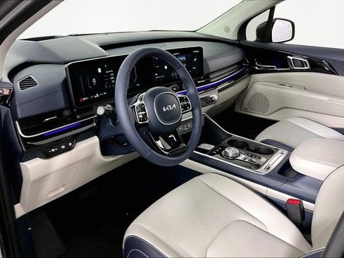 New 2026 Kia Carnival SX Prestige FWD image 8
