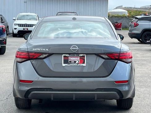 Used 2025 Nissan Sentra SV FWD image 11