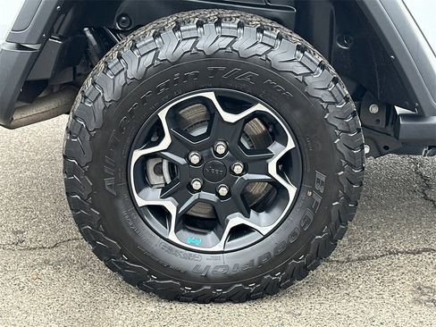 Used 2023 Jeep Wrangler Unlimited Rubicon 4xe w/ Steel Bumper Group image 7