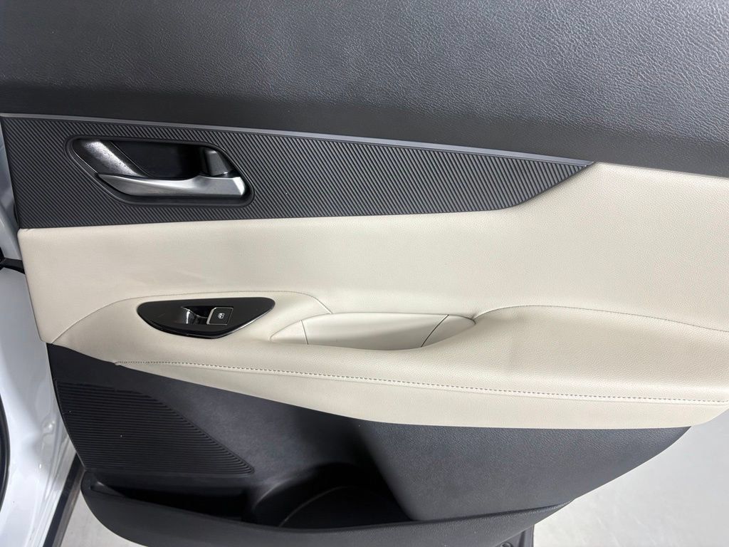 Certified 2025 Nissan Murano SV AWD/4WD image 15