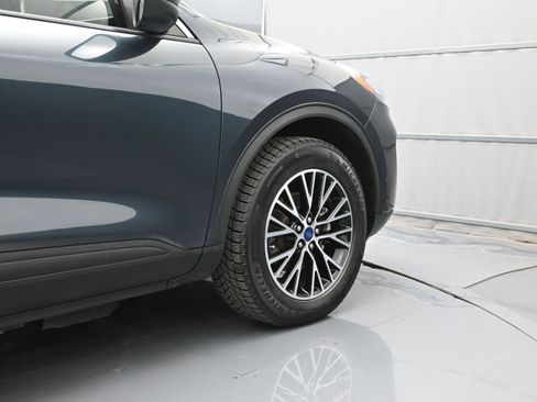 Used 2022 Ford Escape SEL w/ Technology Package FWD image 45