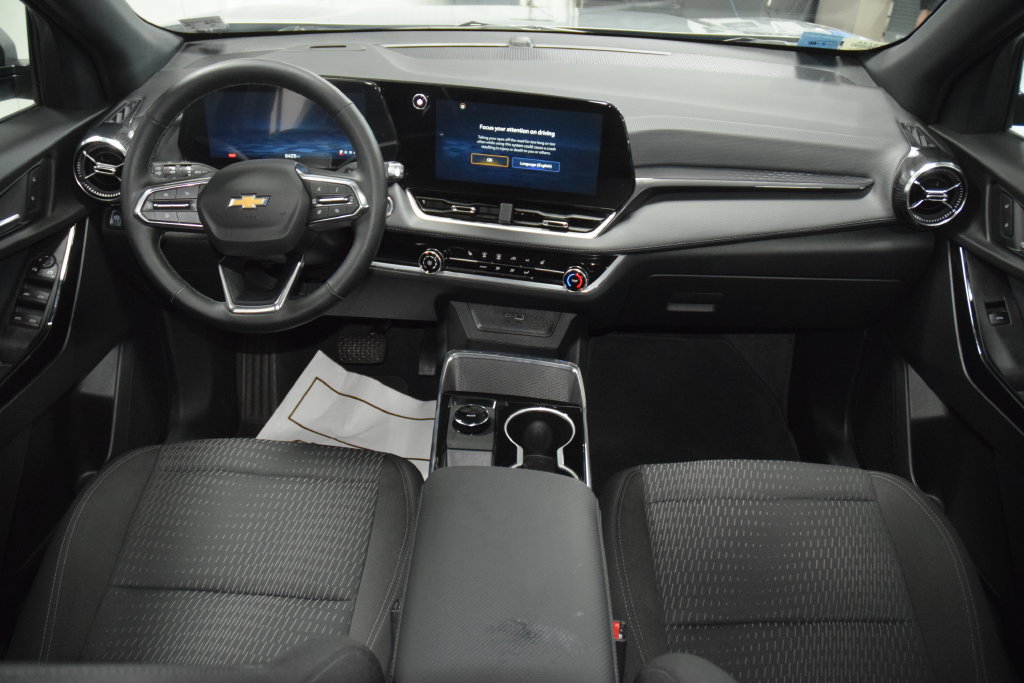 Used 2026 Chevrolet Equinox LT AWD/4WD image 28