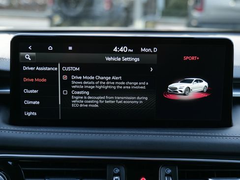 Used 2023 Genesis G70 2.0T image 27