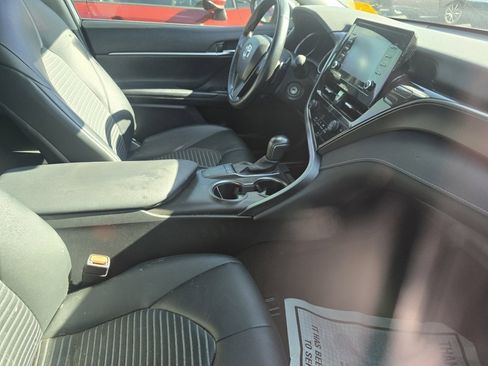 Used 2023 Toyota Camry SE image 16