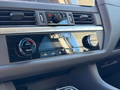 New 2026 Nissan Pathfinder S image 27