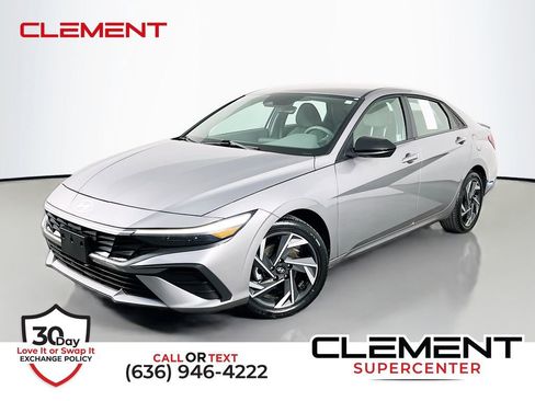 Used 2025 Hyundai Elantra Sport FWD image 1