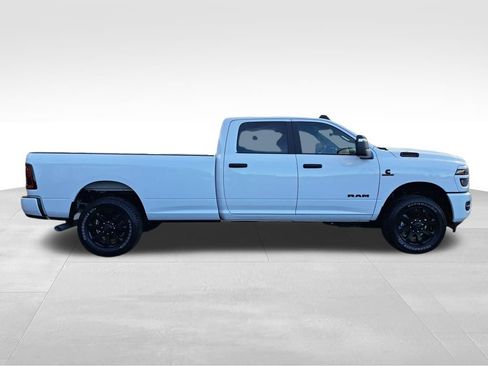 New 2026 RAM 3500 Big Horn AWD/4WD image 7