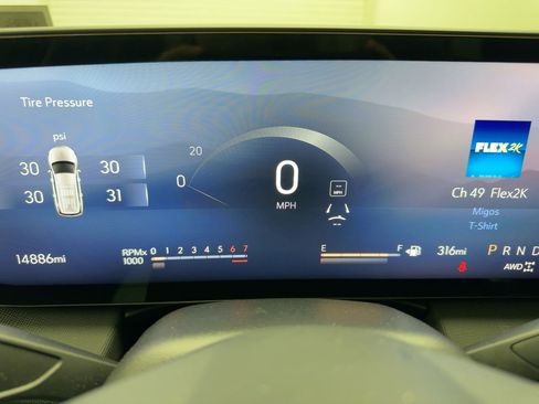 Used 2025 Buick Enclave Preferred image 16