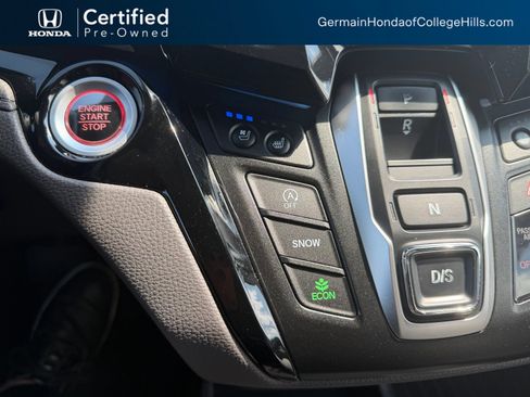 Used 2018 Honda Odyssey Elite image 24