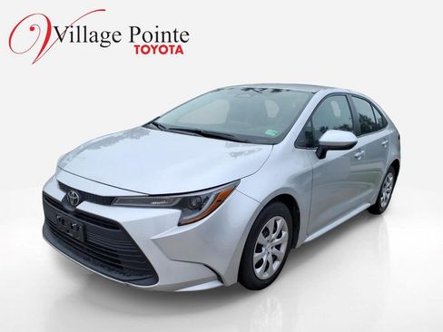 Used 2024 Toyota Corolla LE FWD image 1