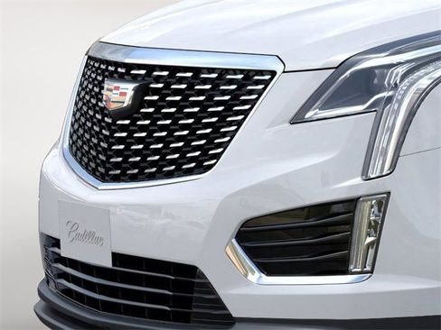 New 2026 Cadillac XT5 Luxury image 14