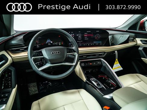 Used 2025 Audi Q5 Premium w/ Convenience Package AWD/4WD image 4