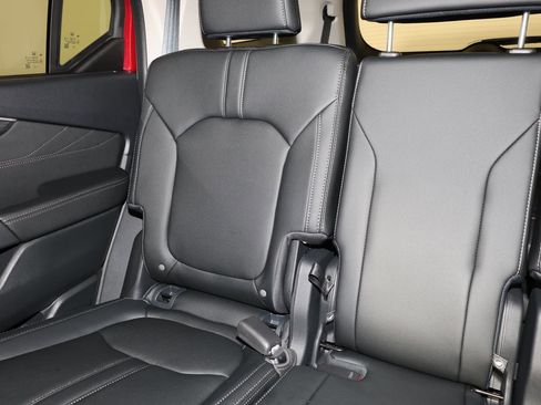 New 2026 Honda Pilot Touring image 10