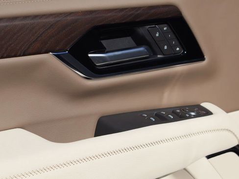 New 2026 GMC Yukon XL Denali w/ Sun & Power Step Package image 15