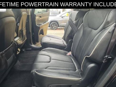 Used 2025 Hyundai Palisade SEL FWD image 9