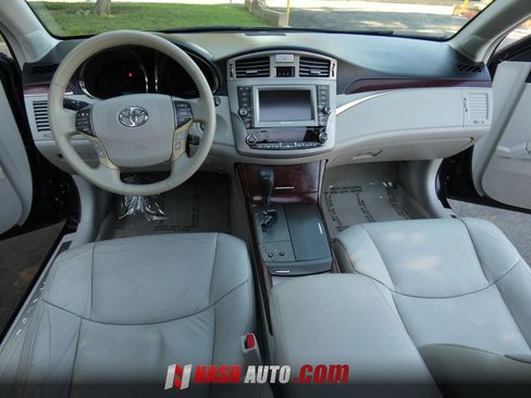 Used 2011 Toyota Avalon FWD image 22